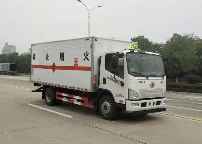 贾汪爆破器材运输车可以上高速吗？