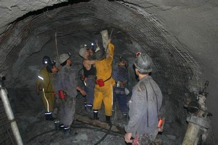 贾汪工程爆破中的危险因素分析以及应对工程爆破危险的措施