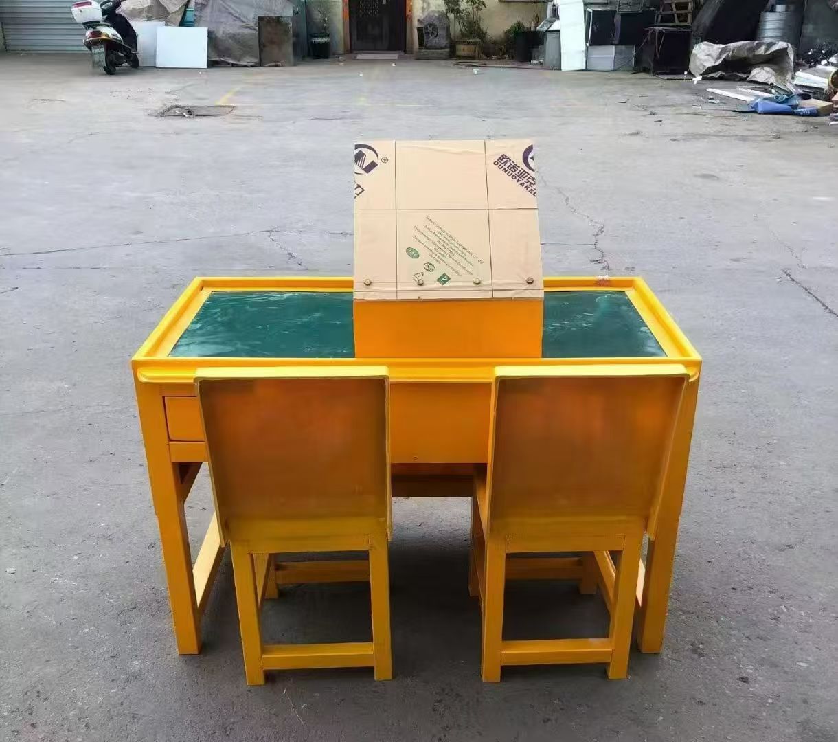贾汪防静电导通桌井下煤矿火工品发放桌：危险品流转的安全守护者